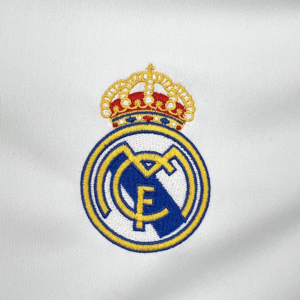 Jersey do Real Madrid Retrô 2005/06 Home