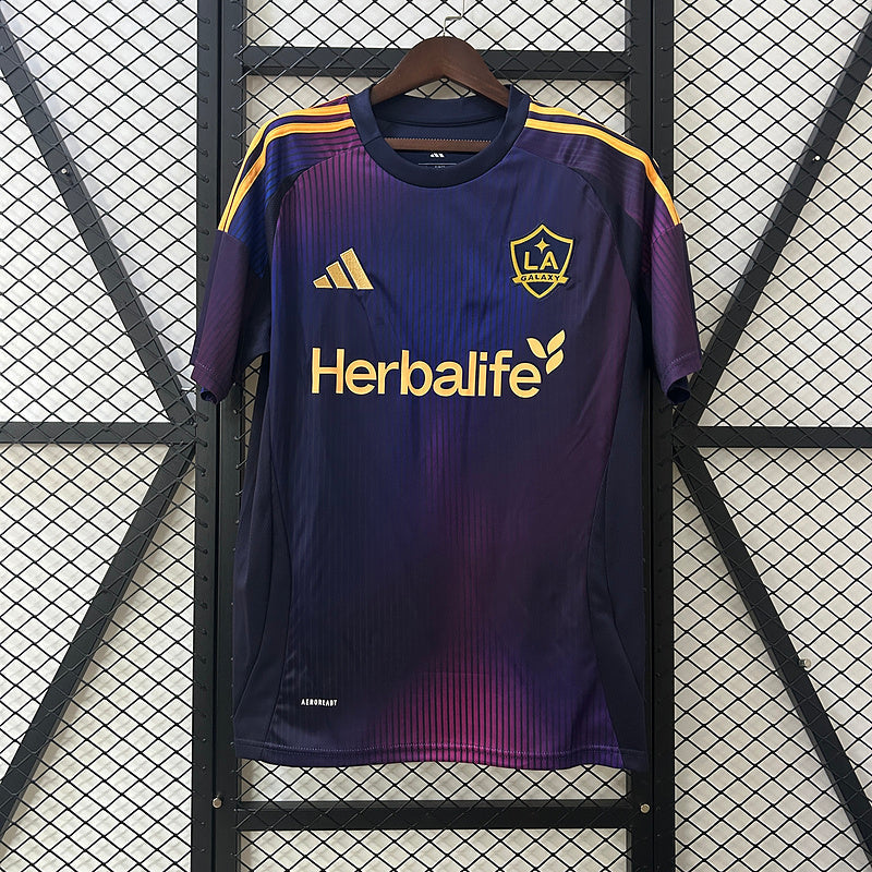 25∕26 Galaxy Los Angeles Away