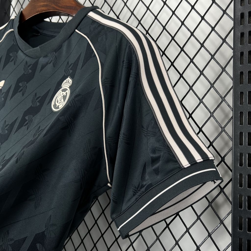 Jersey Real Madrid 24∕25 Special Edition Black