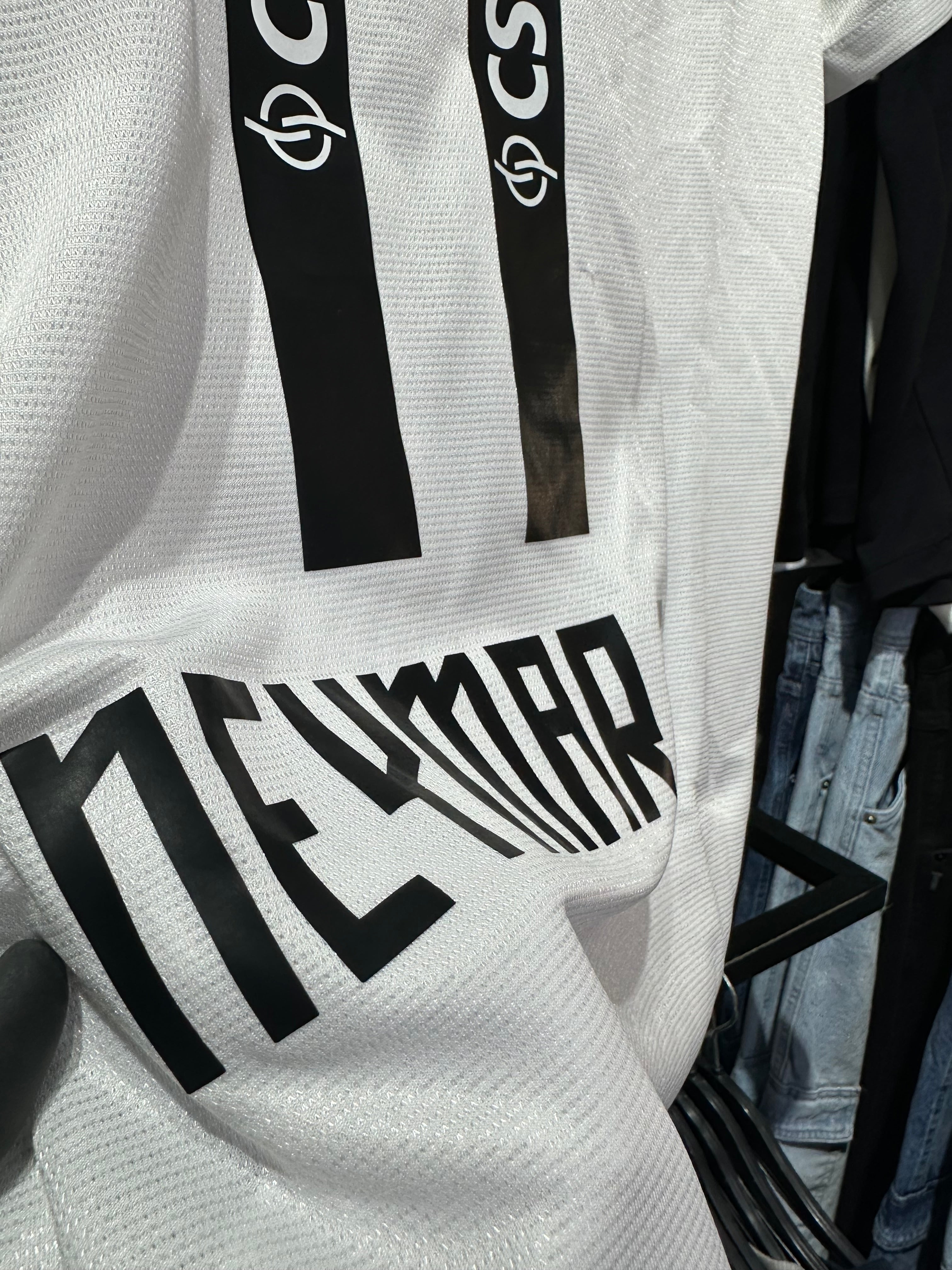 Jersey do Santos Retro l - 2011/2012 - Neymar