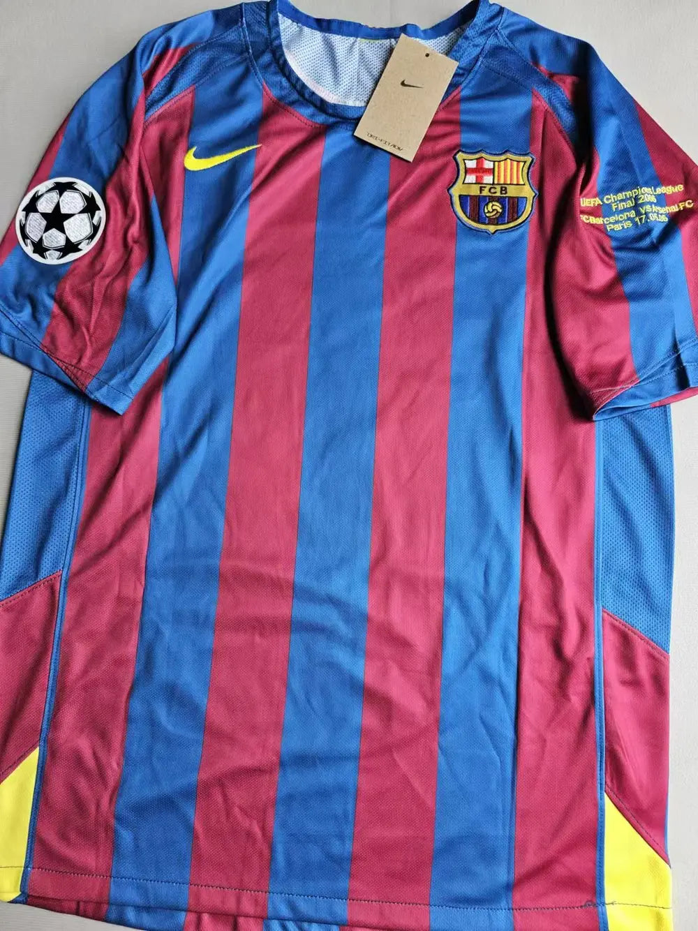 Jersey Ronaldinho Gaúcho Barcelona 2005 Legend