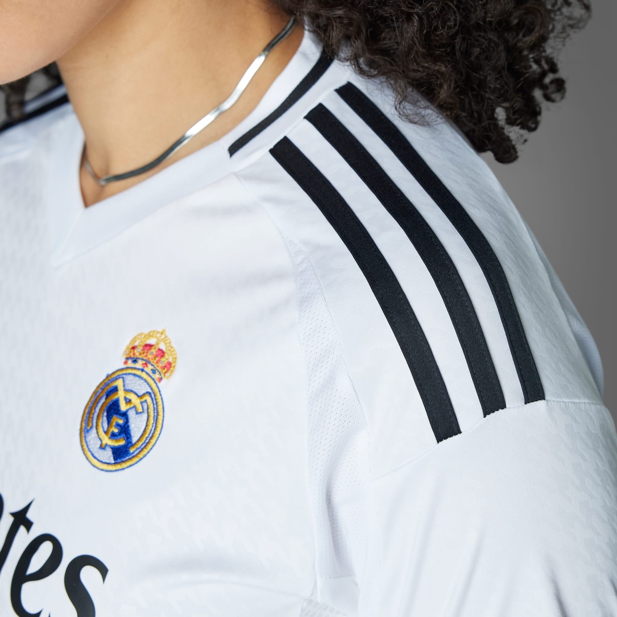 Jersey 24/25 Real Madrid l Feminino