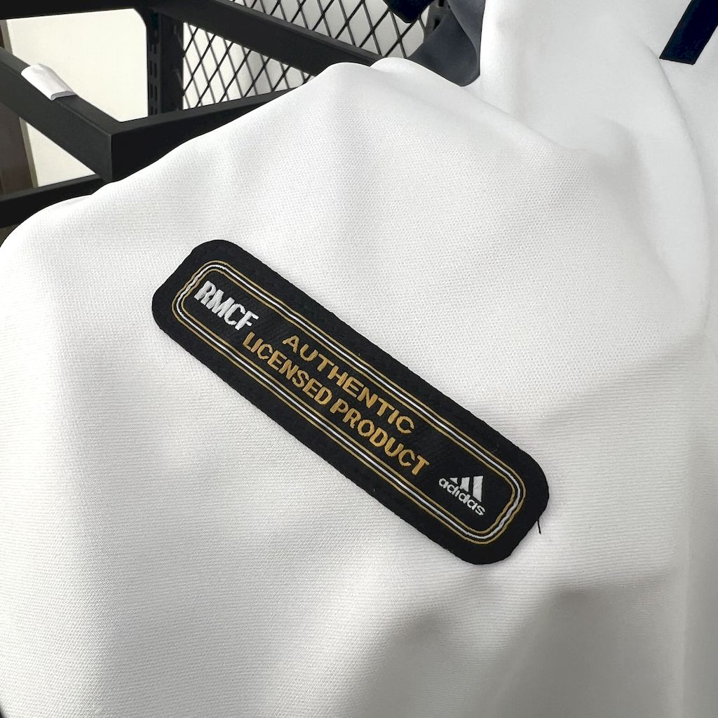 Jersey do Real Madrid Retrô 2000/01 Home